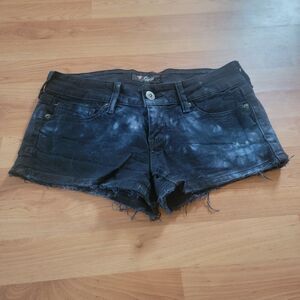 Guess Shorts Size 28